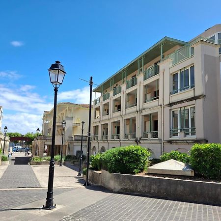 Appartement Avec Piscine, Tennis & Balcon, Centre-Ville Chatelaillon-Plage, 6 Pers, 2 Ch - Fr-1-706-17 Екстериор снимка