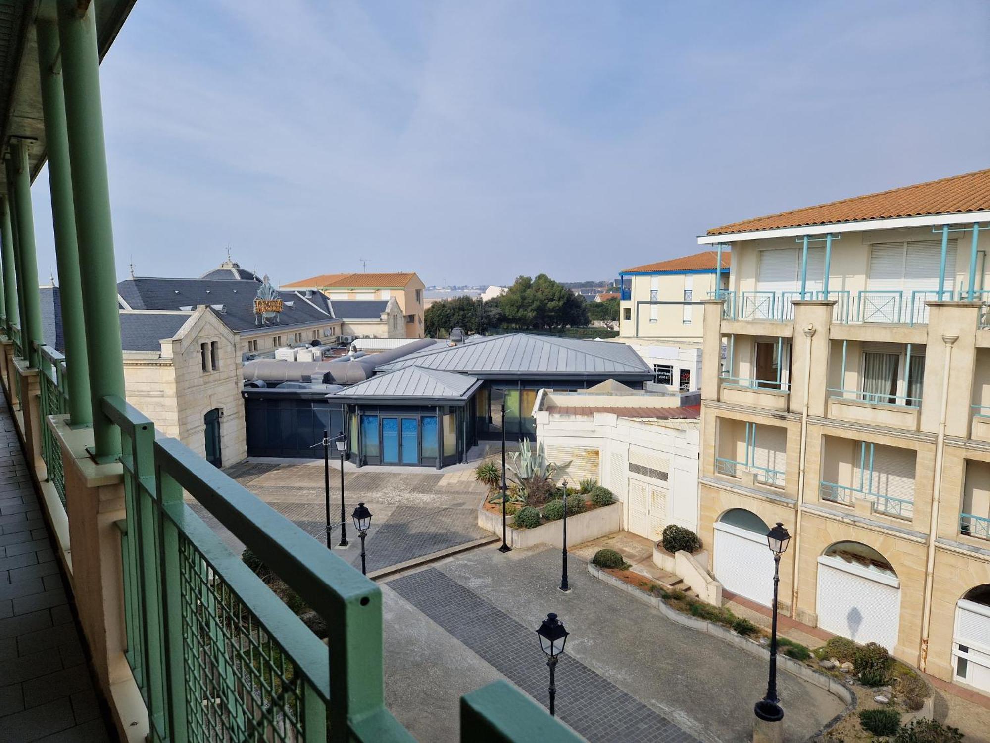 Appartement Avec Piscine, Tennis & Balcon, Centre-Ville Chatelaillon-Plage, 6 Pers, 2 Ch - Fr-1-706-17 Екстериор снимка